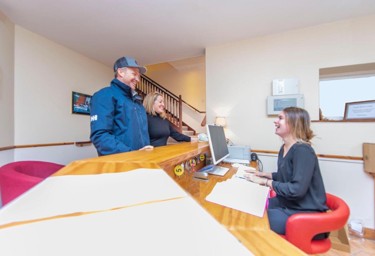 Dingle Marina Lodge Eksteriør bilde
