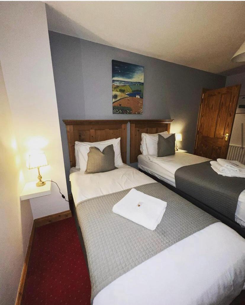 Dingle Marina Lodge Eksteriør bilde